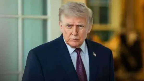 トランプ大統領のオンタリオ湖の名前変更が法的論争を引き起こし、行政権をめぐる議論が広がる