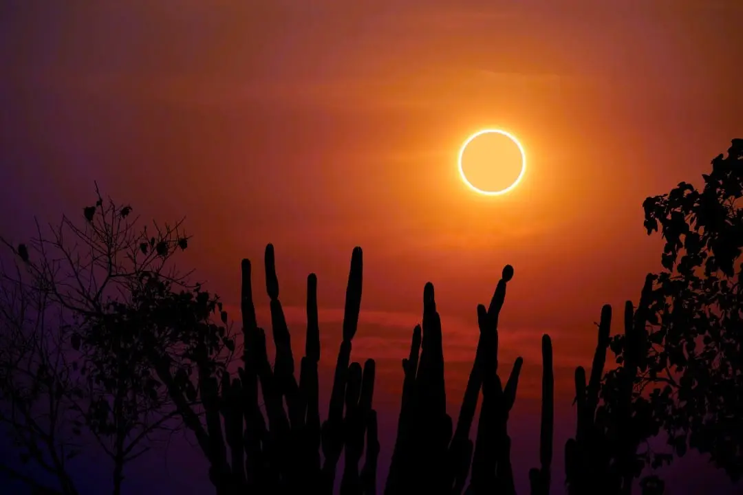 Eclipse solar total