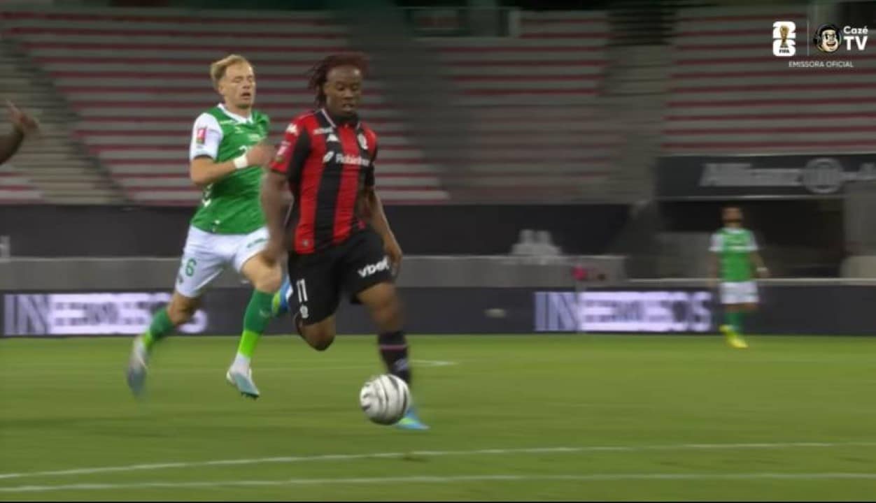 Elye Wahi faz seu segundo gol no jogo e abre 4 a 1 para o Nice
