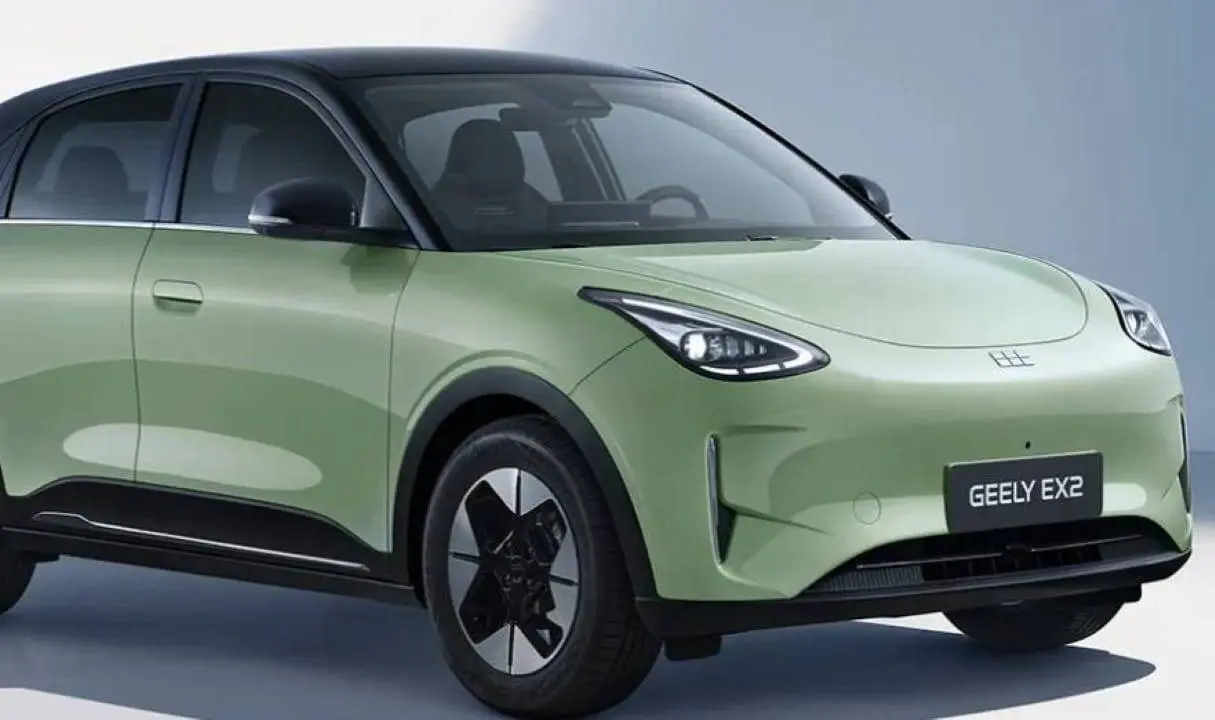 Bản cập nhật Geely Xingyuan (EX2) bổ sung AI và phạm vi hoạt động 480 km, giá từ 9.133 USD