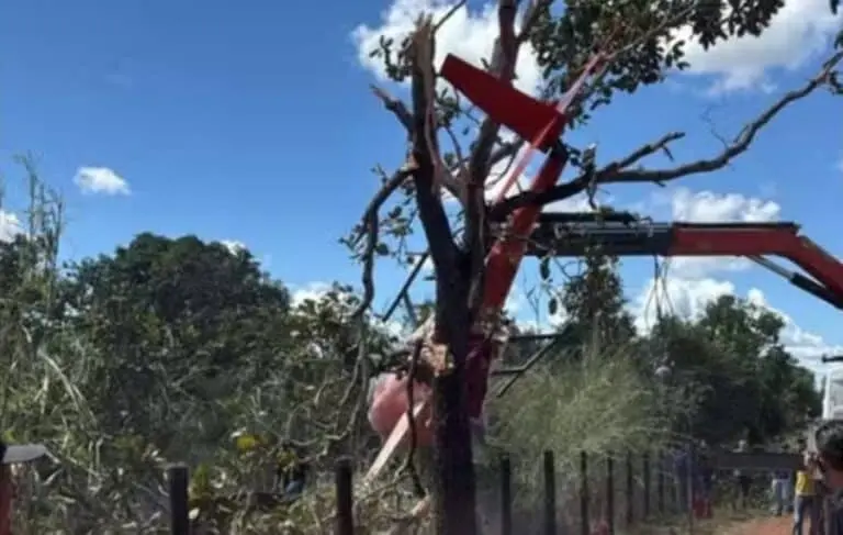 Helicóptero caiu próximo a fazenda de Henrique e Juliano no Tocantins