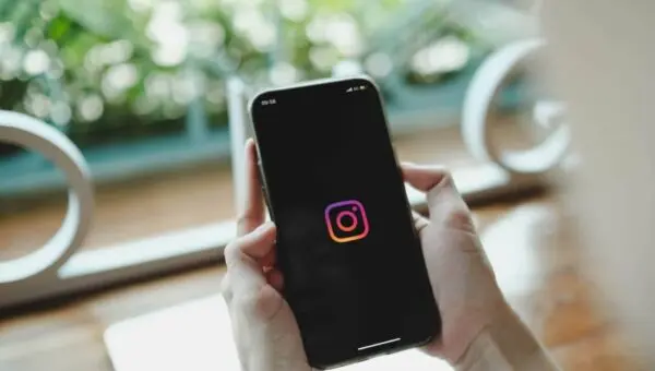 Instagram logo