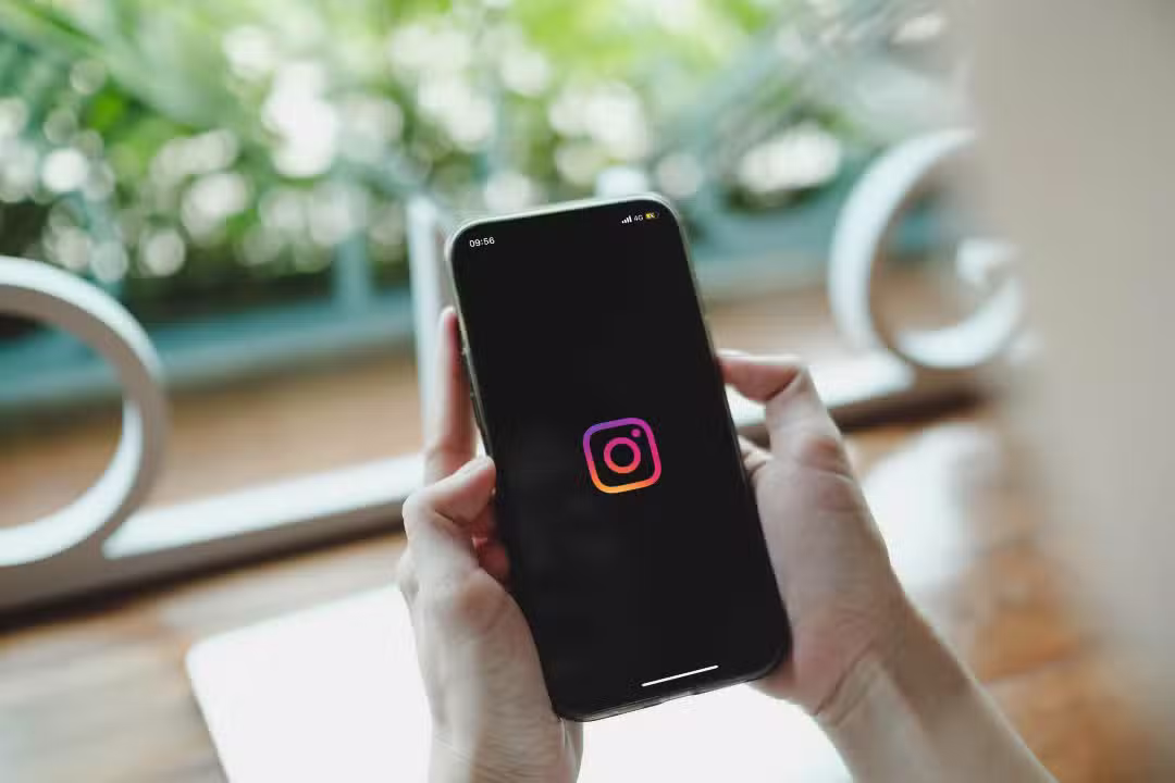 Instagram logo
