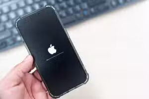 Η εβδομαδιαία επανεκκίνηση του iPhone μειώνει τους κινδύνους σιωπηλού κακόβουλου λογισμικού