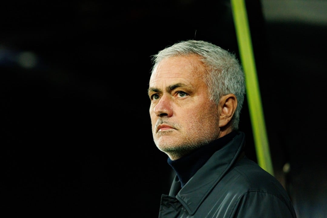 Florentino Perez e Riquelme divergem sobre Mourinho como técnico do Real Madrid antes da eleição