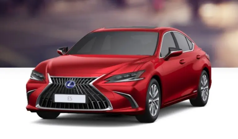 Lexus ES.