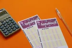 Último resultado Lotofácil 3761 revela números em sorteio ao vivo das Loterias Caixa