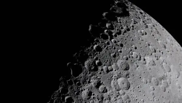 Lua, cratera