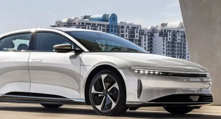 Lucid Air Tourin