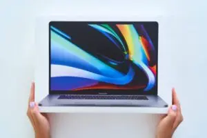 Apple、macOS 27でIntelサポートを終了、9月にRosetta 2を終了