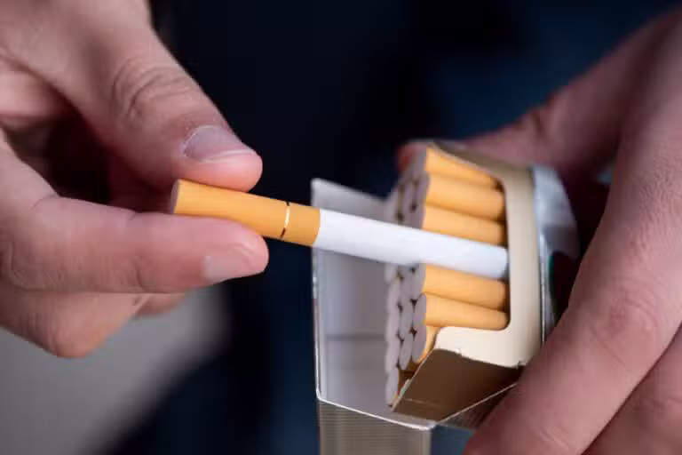 Maço de cigarros