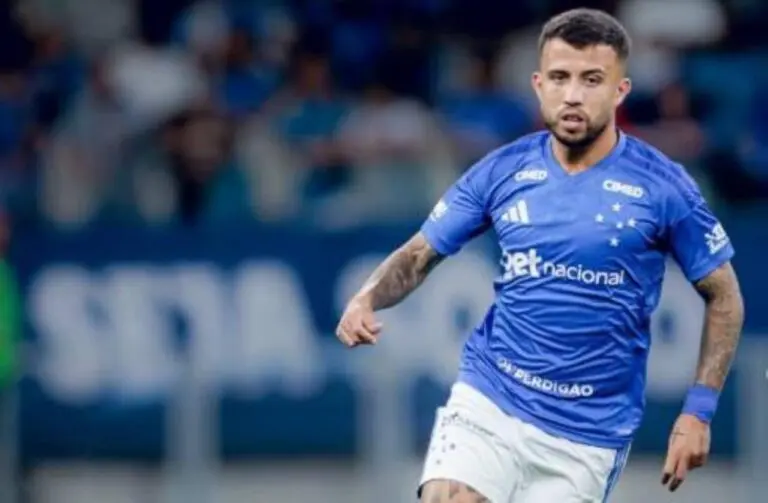 Matheus Henrique revela o que árbitro disse em lance polêmico com Bruno Henrique em Cruzeiro x Flamengo