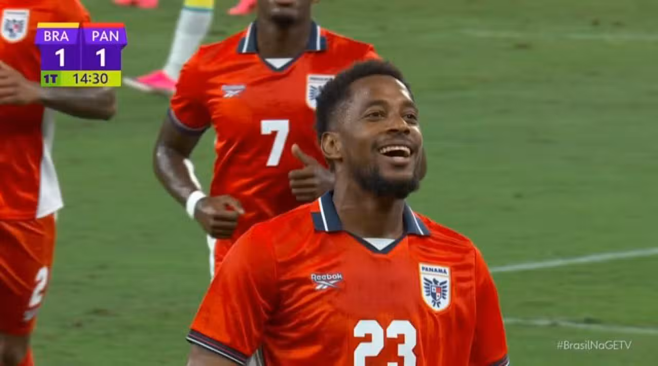 Michael Murillo empata para o Panamá