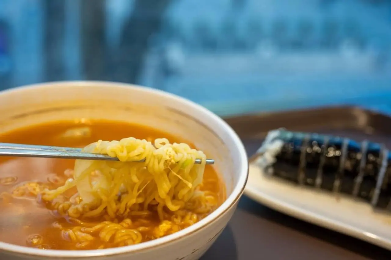 Ramyun моментна снимка и gimbap