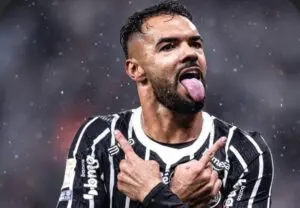 Corinthians: Raniele revela surpresa com saída de Memphis e pede foco aos jogadores