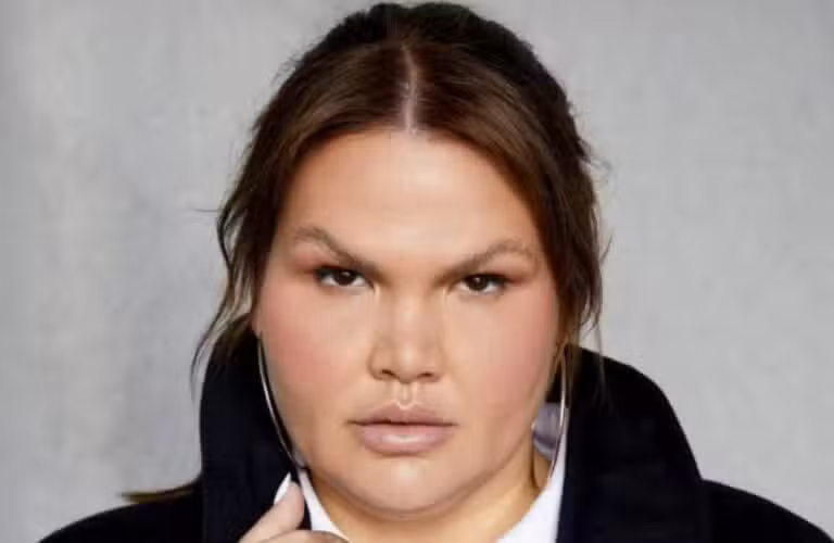 Thais Carla