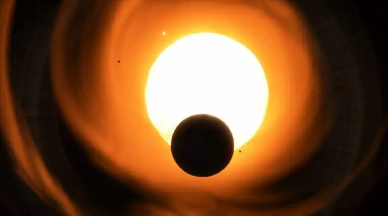 Trânsito planetário com uma estrela brilhante, lançando uma silhueta de um planeta