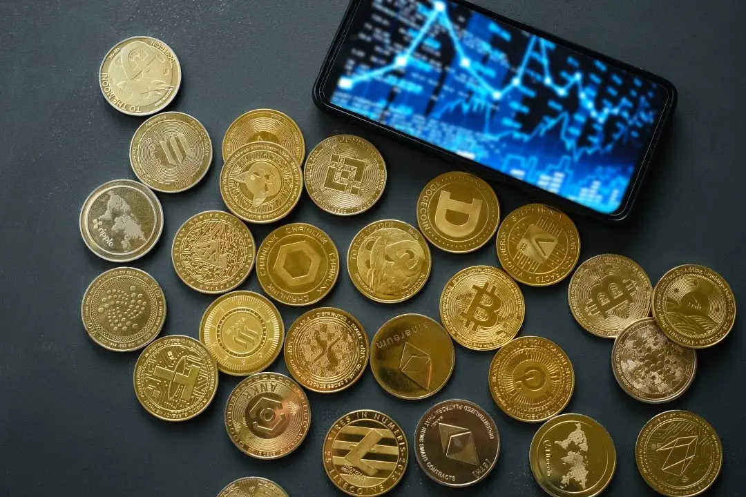 Várias moedas criptomoedas, gráfico, mercado financeiro