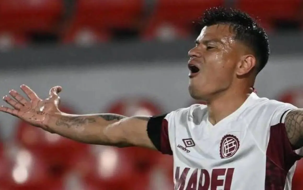 ¿Juega hoy Walter Bou? Dónde ver hoy Lanús x LDU por el duelo de Libertadores