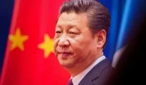China condena ex-ministros da Defesa à morte com suspensão de pena