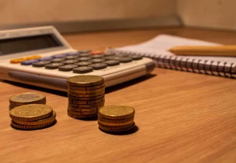 abono salarial, calculadora, moeda