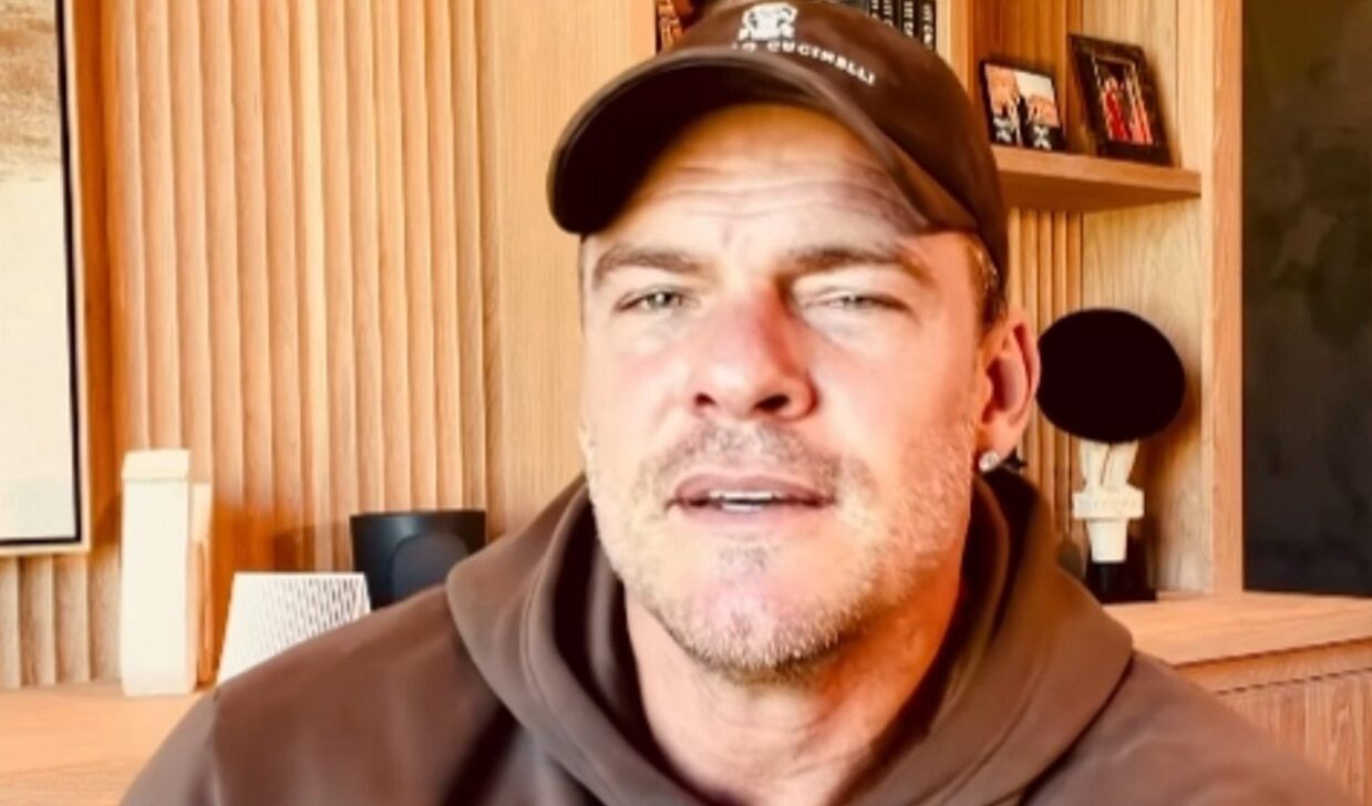 Alan Ritchson - @alanritchson