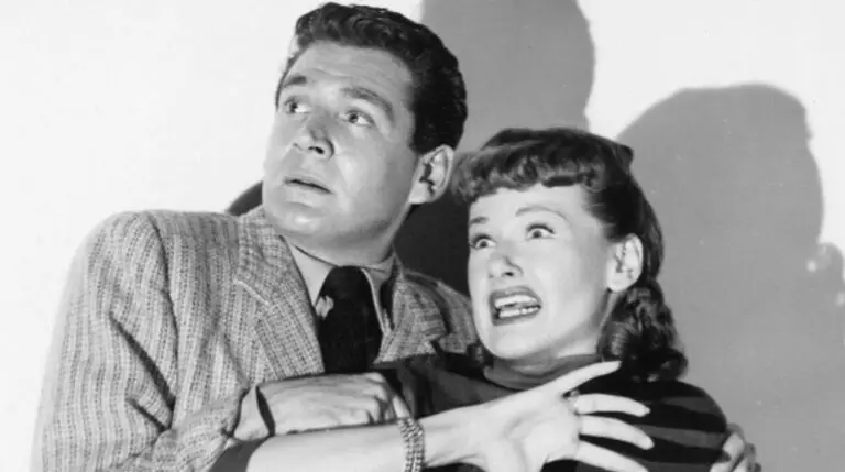 Ann Robinson and Gene Barry in 'The War of the Worlds.' Courtesy of Photofest