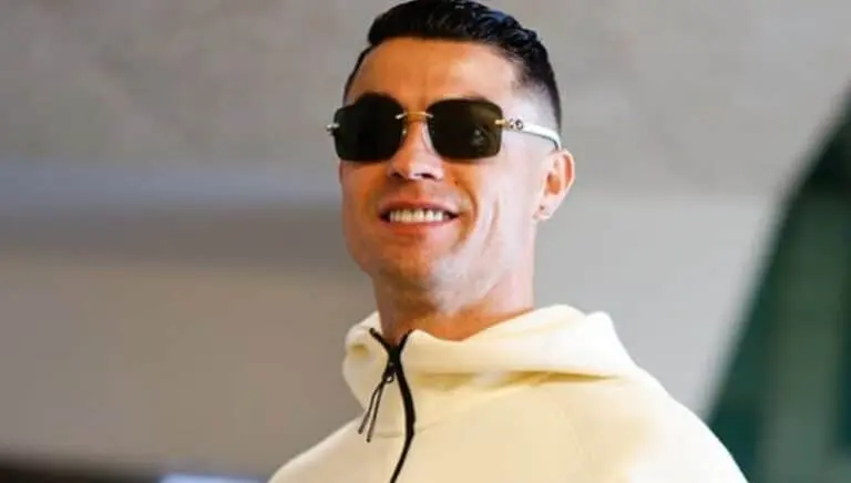 Cristiano Ronaldo - @cristiano