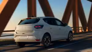 Dacia, Avrupa’daki testlerde Sandero için 155 bg’lik hibrit motoru ortaya çıkardı