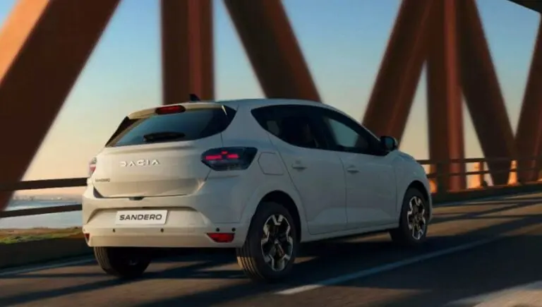 Dacia Sandero - Divulgação