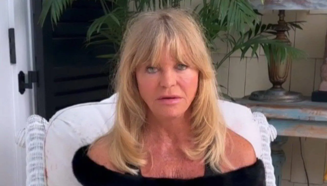 Goldie Hawn - @goldiehawn