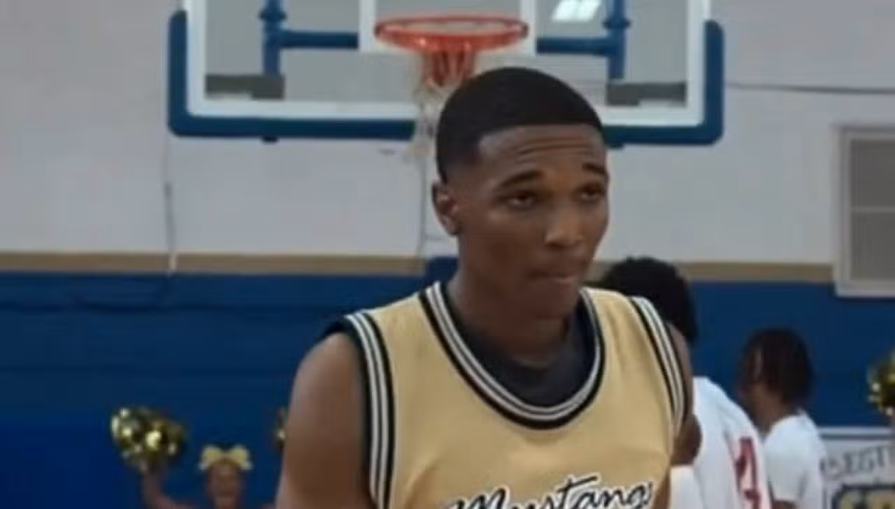 Isaiah Hill