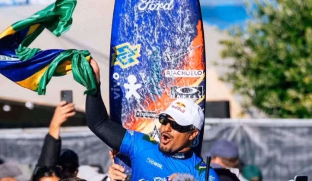 Italo Ferreira - @italoferreira