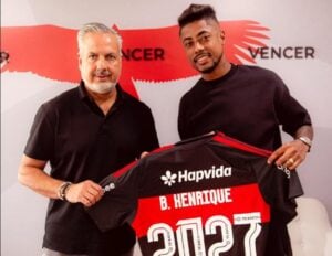 Flamengo oficializa renovação de Bruno Henrique até 2027 e atacante busca novos recordes