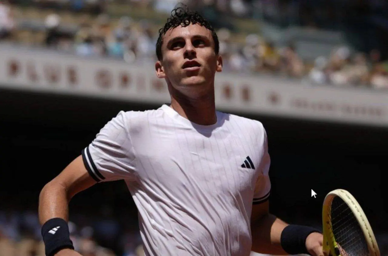 Juan Manuel Cerúndolo - X.com/ Roland Garros