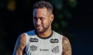 Neymar tem lesão de grau 2 na panturrilha e revive drama de Romário na Copa de 1998