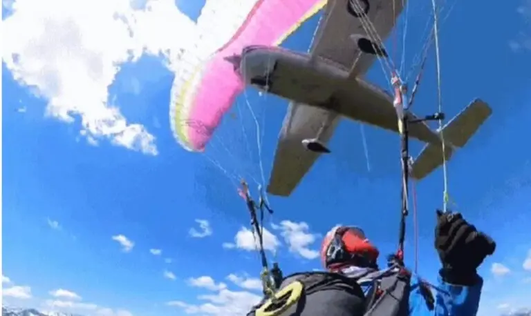 Parapente é atingido por avião em pleno voo e VÍDEO - Divulgação