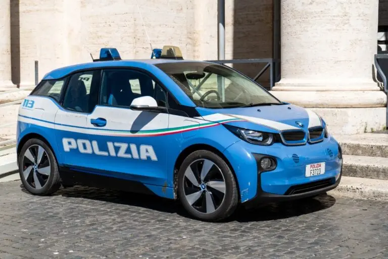 policia italiana