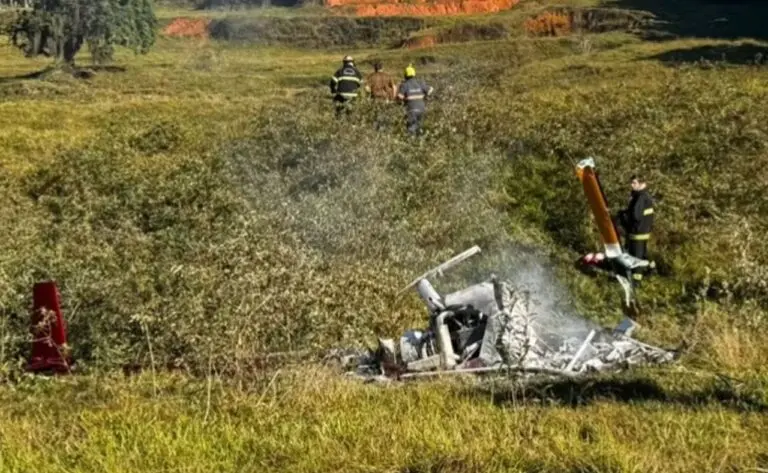 Queda de helicóptero em Pomerode (SC) - Corpo de Bombeiros/Divulgação