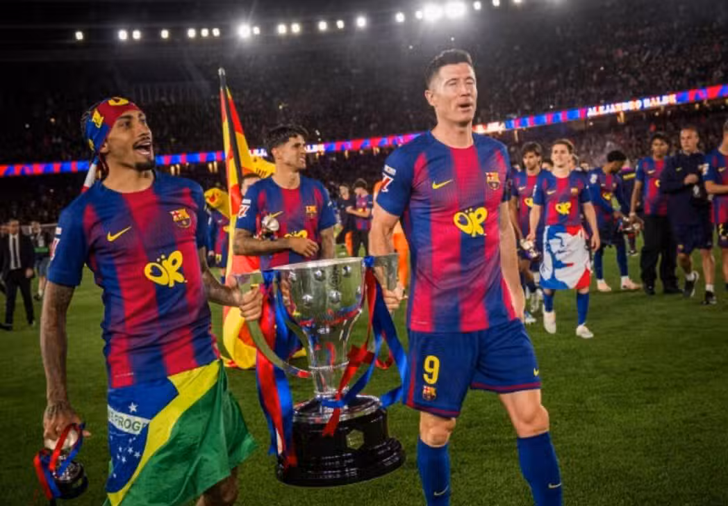 Raphinha e Lewandowski - X.com/ Barcelona