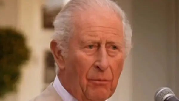 Rei Charles III - @theroyalfamily