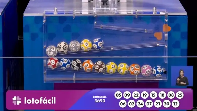 Resultado Lotofácil 3690