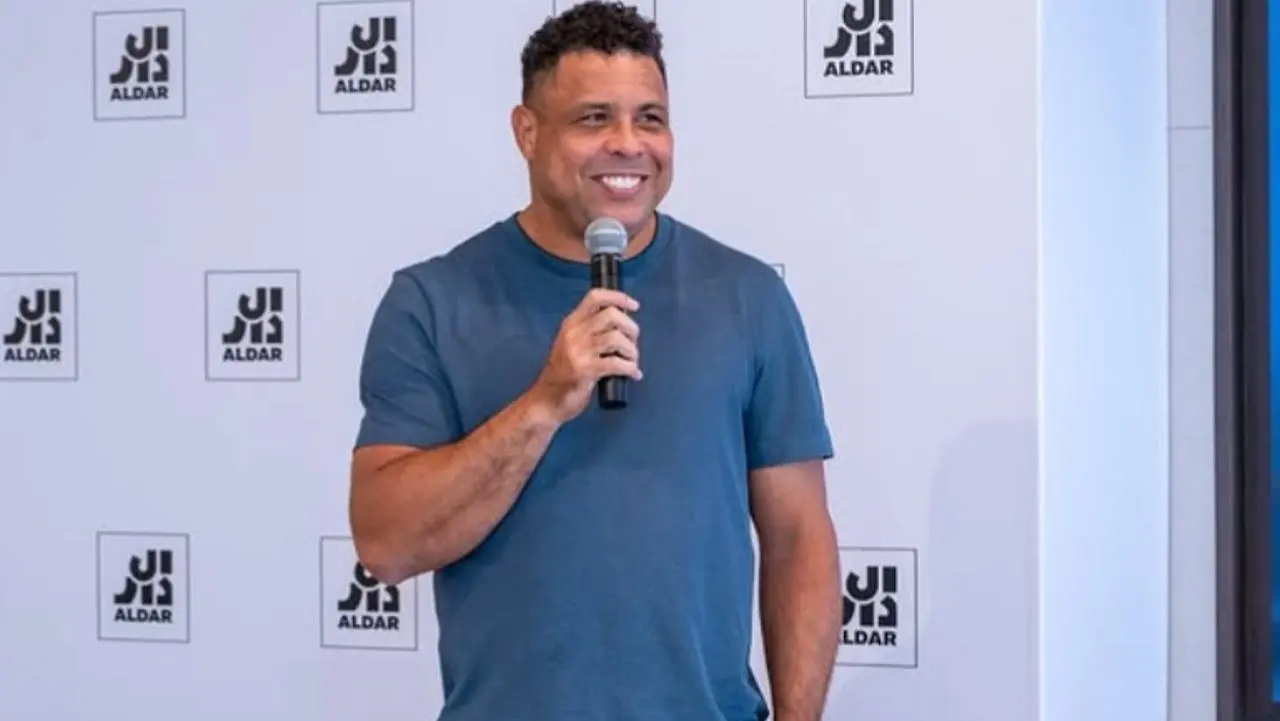 Ronaldo Nazário - @Ronaldo Nazário