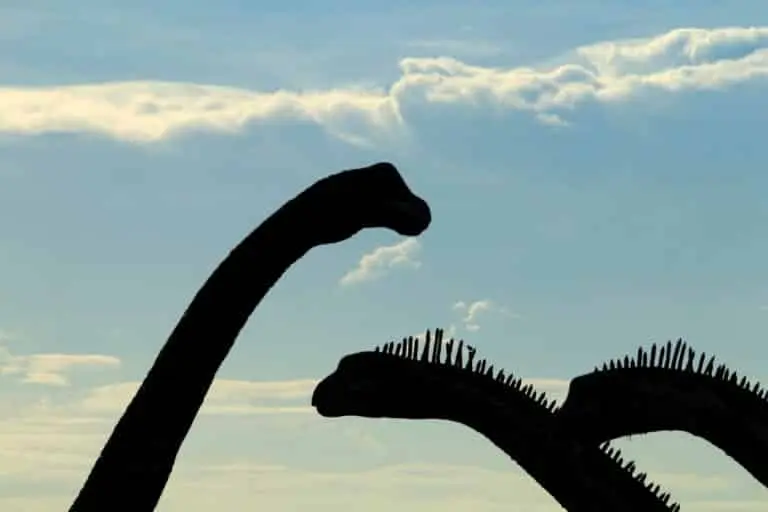 silhueta de dinossauro