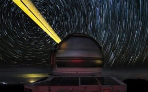Telescópio Gemini North revela estrutura assimétrica da nebulosa NGC 1514 e par binário