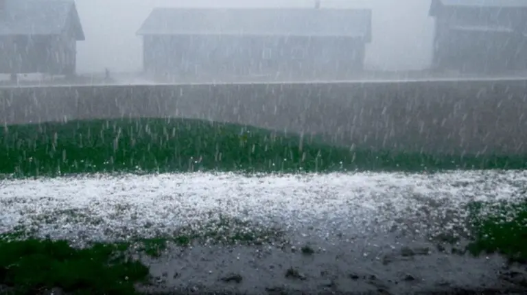 Tempestade de granizo - artenove/ Istockphoto.com