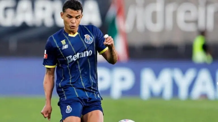 Thiago Silva - @thiagosilva