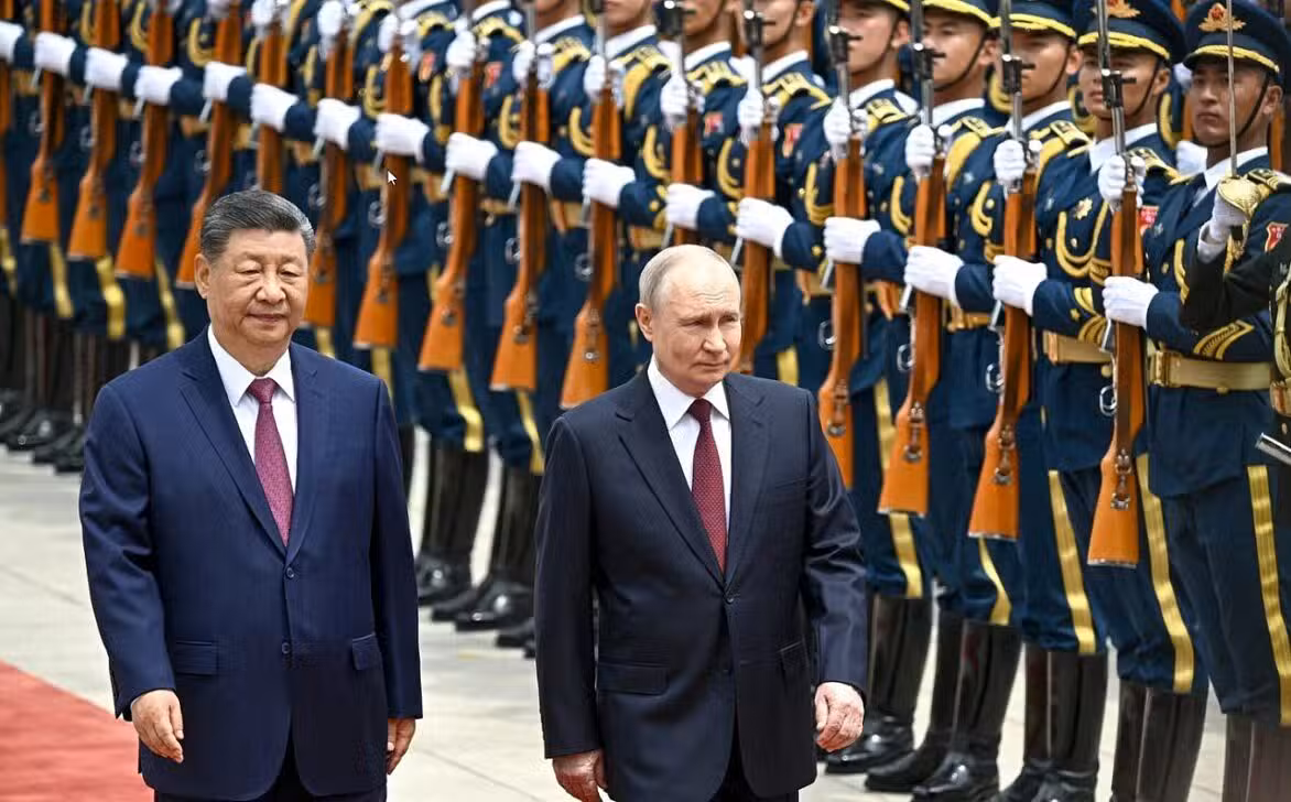 Xi Jinping e Putin - Photo by Kremlin Press Service/Anadolu via Getty Images