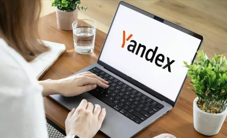 Yandex Disk - aileenchik/Shutterstock.com