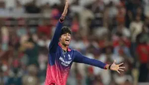 Pemain pemutar kaki berusia 19 tahun Yash Raj Punja membuat penampilan sulung yang luar biasa dengan 1/25 untuk Rajasthan Royals